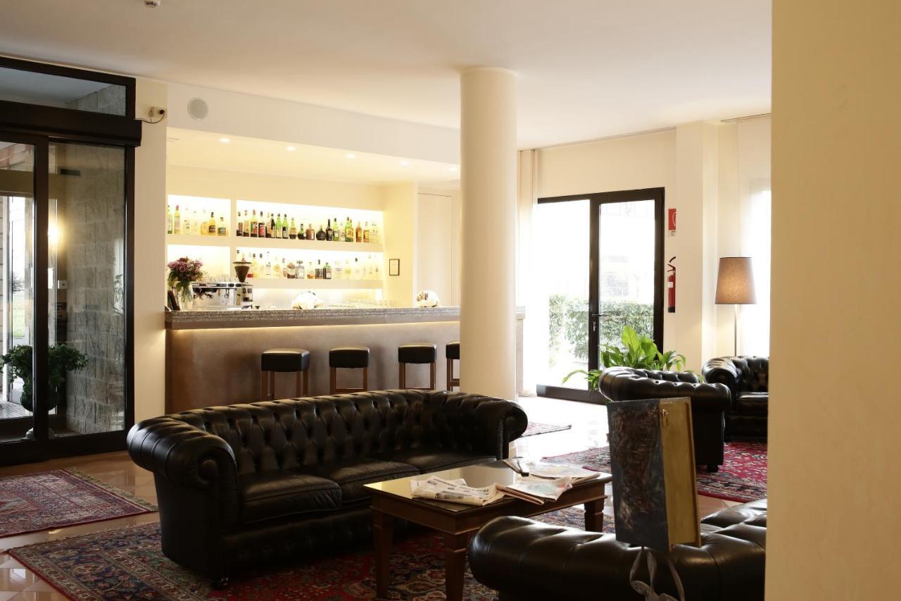 Hotel City Piacenza Exterior foto