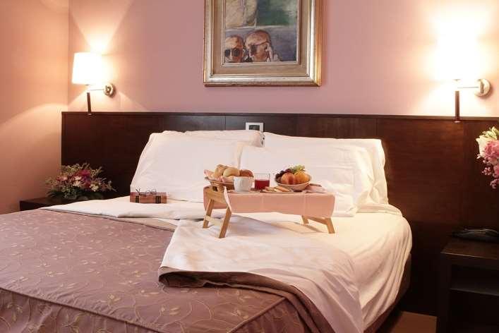 Hotel City Piacenza Zimmer foto